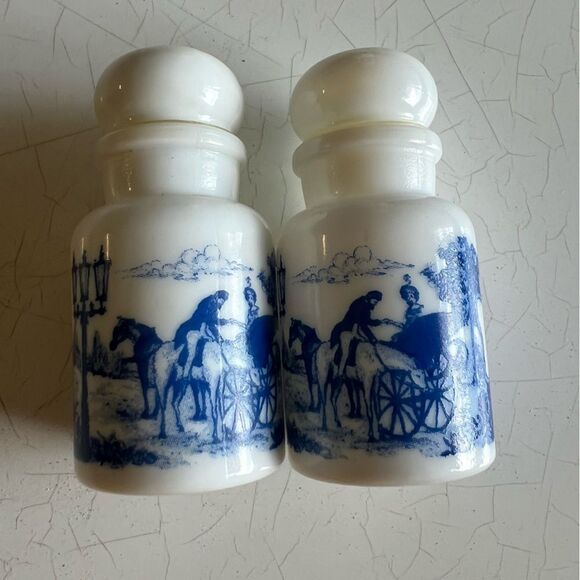 Vintage 1950's Milk Glass Belgium Apothecary set of two With Bubble Lid 5 X 2.5 - Picture 1 of 5